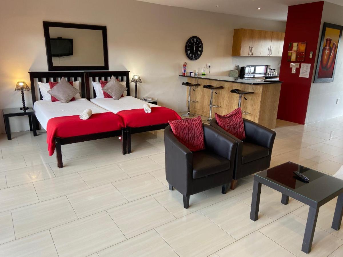 Haus Holzapfel Hotel Бофорт Уест Екстериор снимка